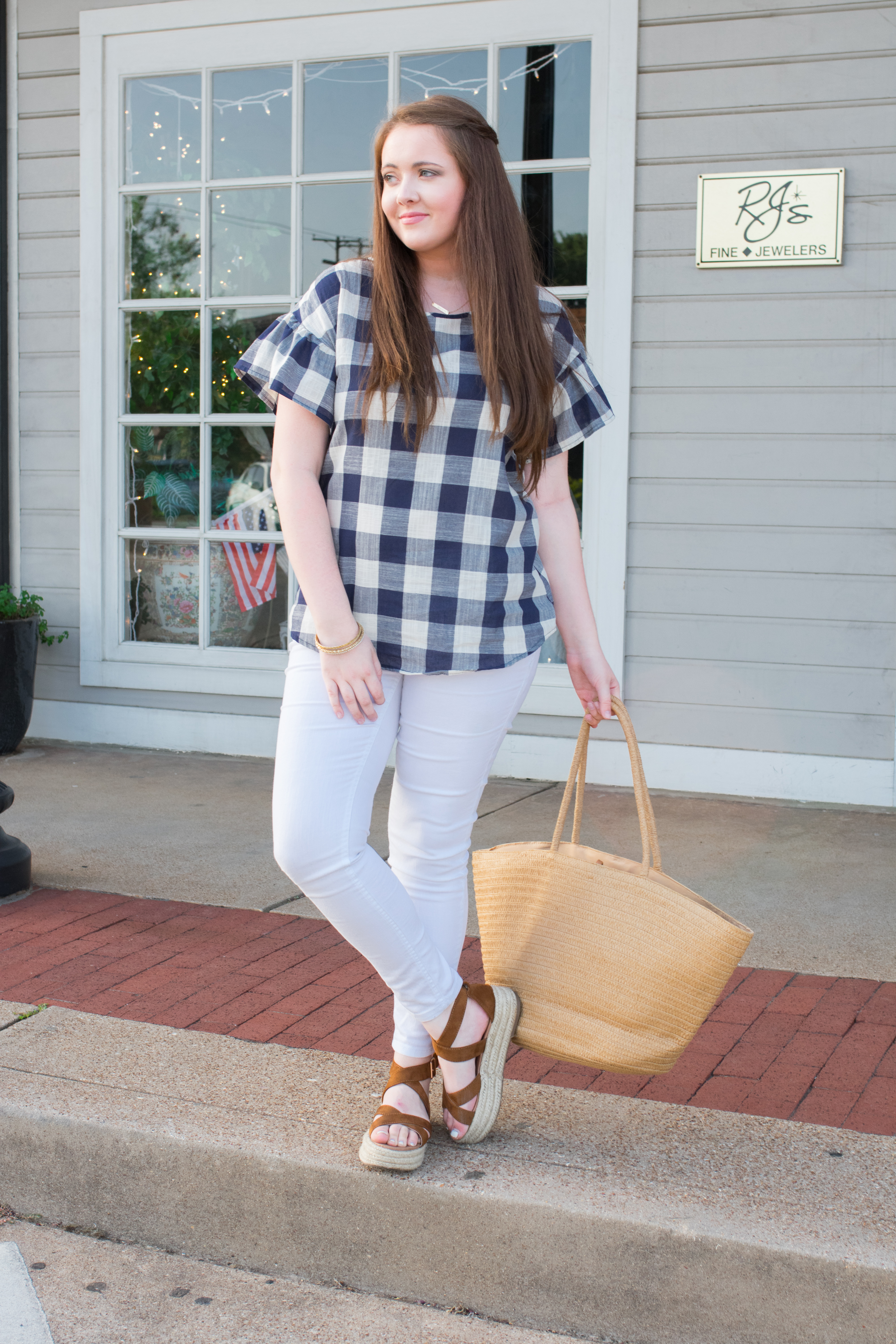 A Must-Have Gingham Top For Summer + I Am A Fashion Stylist Now!?